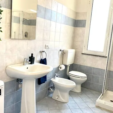 Luminoso Bilocale Con Balcone A * Borgio Verezzi