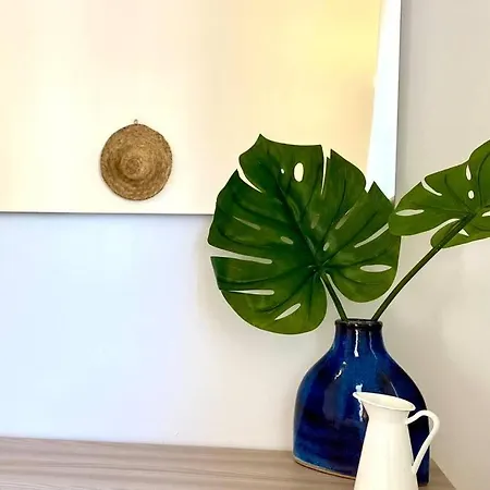 Luminoso Bilocale Con Balcone A * Borgio Verezzi