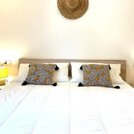 Luminoso Bilocale Con Balcone A Apartment Borgio Verezzi