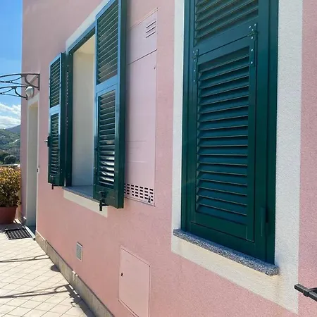 Appartement Luminoso Bilocale Con Balcone A *