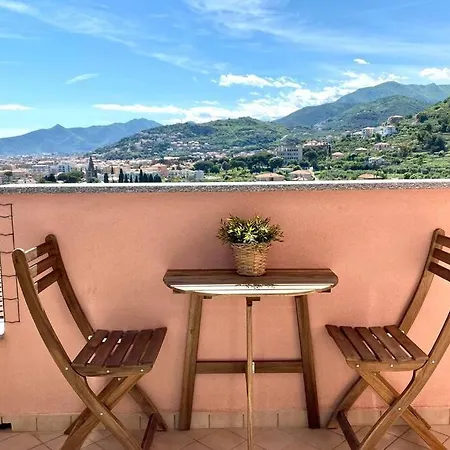 Appartement Luminoso Bilocale Con Balcone A *