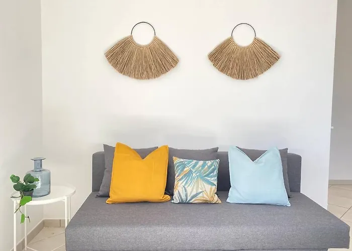 Διαμέρισμα Luminoso Bilocale Con Balcone A *